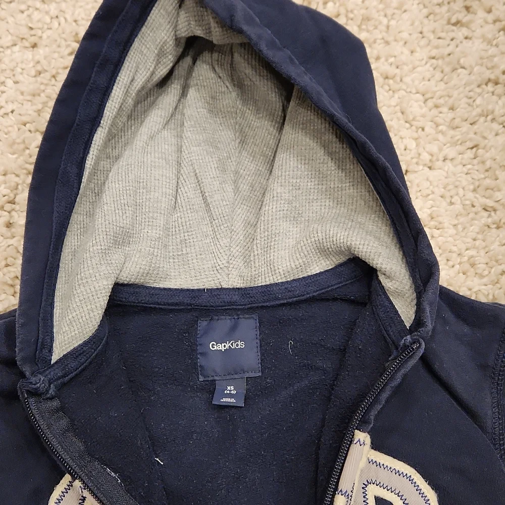 Gap Boys Zip Up Hoodie size XS 4-5